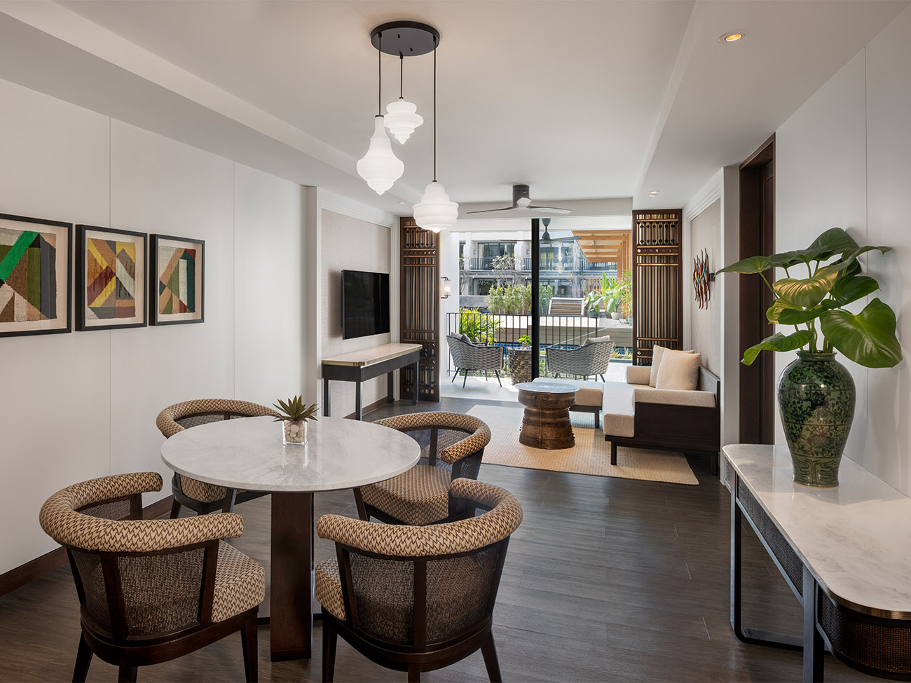 Living and Dining Area, Pool Access